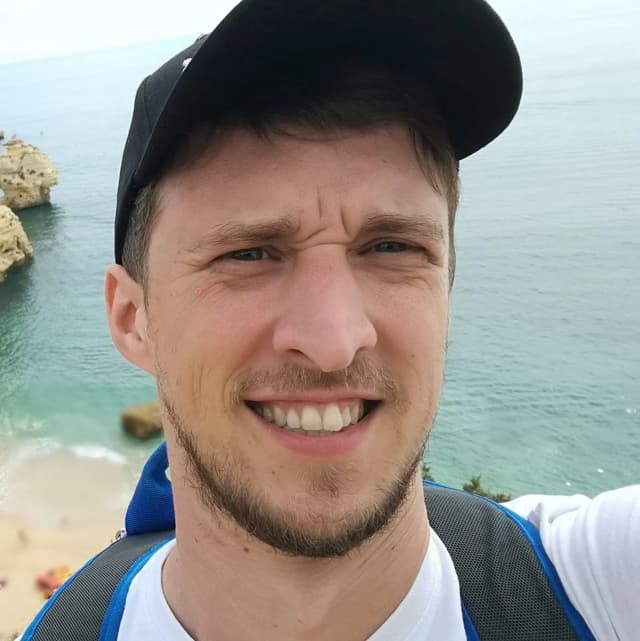 ProfileImg